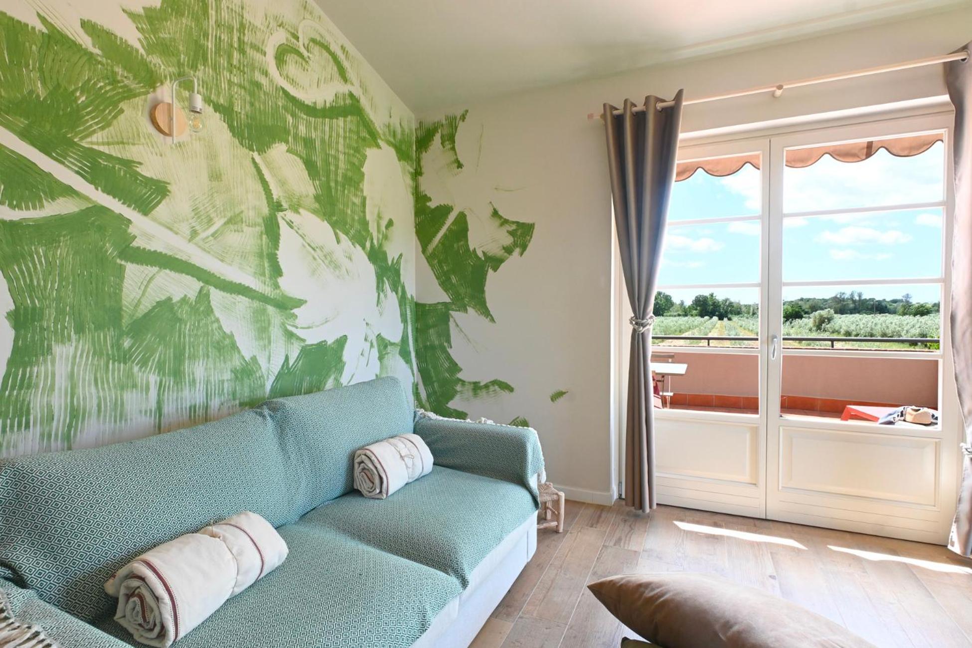 Terravita Winery & Boutique Apartments Suvereto Oda fotoğraf